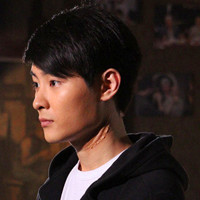 倔强、大气的少年缪俊杰帅气qq头像