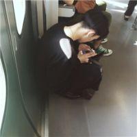 不是正脸的男生头像