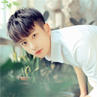 满含深情男生头像