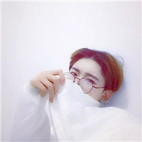 满含深情男生头像