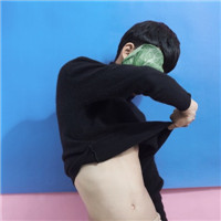 街头范儿帅气男生头像