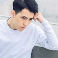 2016男生短发安静头像