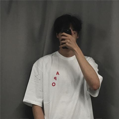 抖音流行图片头像男生帅气