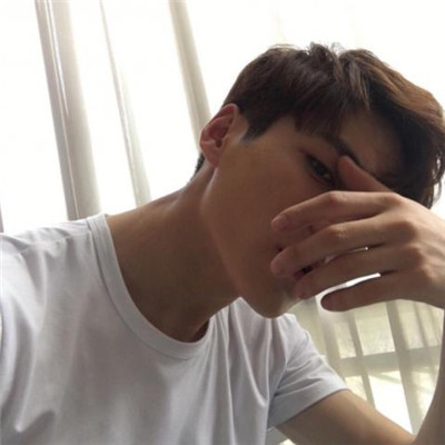 抖音流行图片头像男生帅气