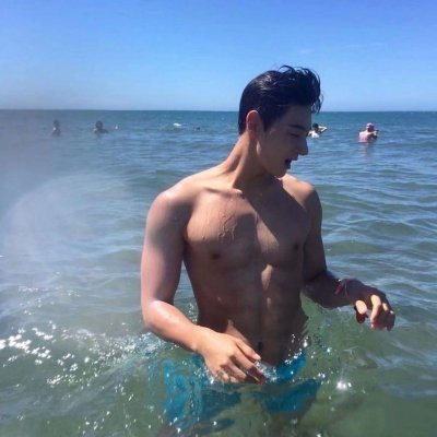 抖音流行图片头像男生帅气