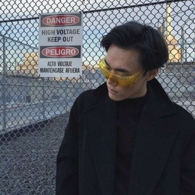 抖音流行图片头像男生帅气