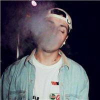 QQ头像男生抽烟伤感颓废图片