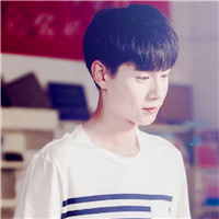 江辰校服装头像