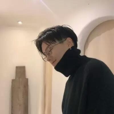 qq男生头像可爱帅气高清图片