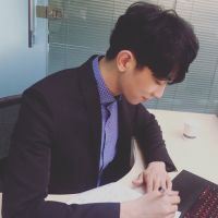 帅气阳光系男生头像精选