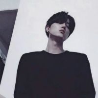 帅气阳光系男生头像精选