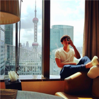 qq寂寞头像男生带字