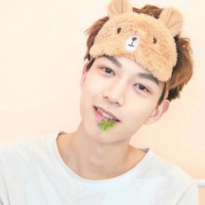 qq头像00后男生头像大全阳光帅气