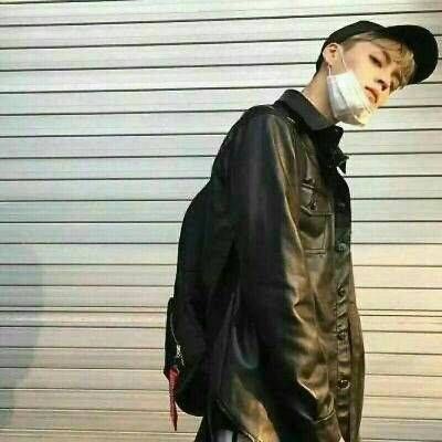 超级帅带点颓废的男生yy头像