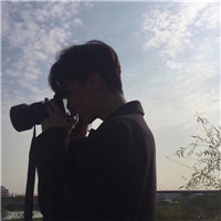 夕阳男生背影微信头像