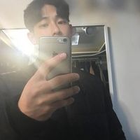 韩范帅气男生上半身头像