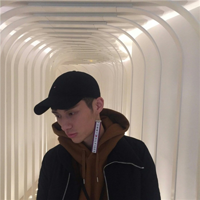 男生颓废迷茫伤感头像大全兄弟