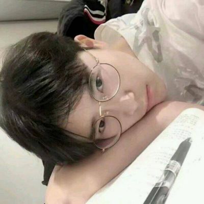 男生霸气侧脸高清头像最新