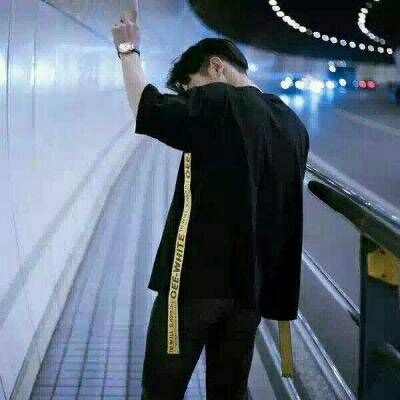 男生霸气侧脸高清头像最新