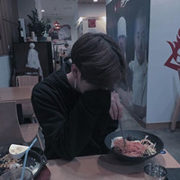 男生帅气半身头像大全