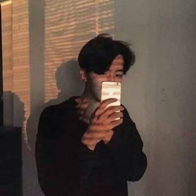 2019男生伤感头像大全超拽帅气