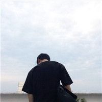 心情不好的男生落寞头像