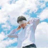 意境伤感男生头像孤独的