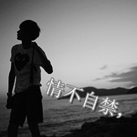 低着头伤心的表情伤感带字男生头像最新版的