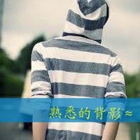 低着头伤心的表情伤感带字男生头像最新版的