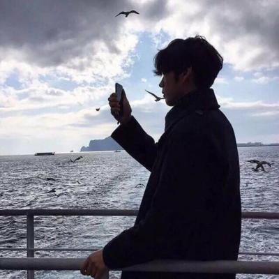 超拽帅气男生微博头像最新版