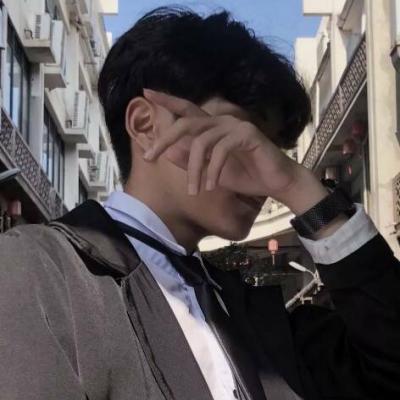 超拽帅气男生微博头像最新版