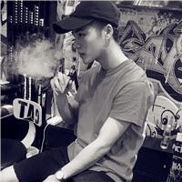 超帅的韩系帅哥头像