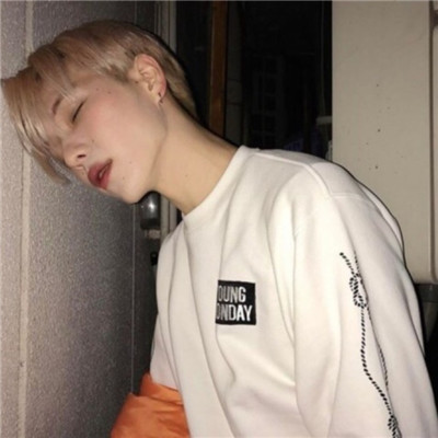孤独颓废一个人的男生头像