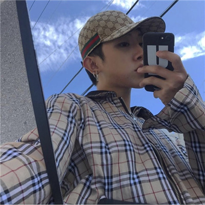 孤独颓废一个人的男生头像