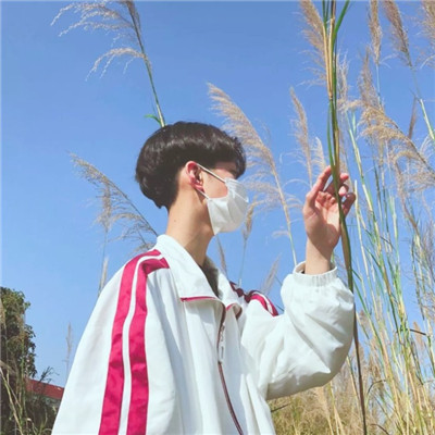 男生小清新戴口罩头像最新