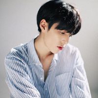 思念一个人的男生唯美意境头像
