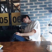 十足魅力风格帅气头像