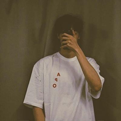 年最新版网红头像男高冷