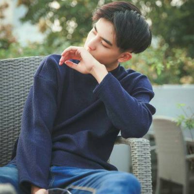 qq头像男生帅气阳光小清新最新