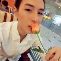 男生帅气伤感头像