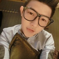 男生帅气伤感头像
