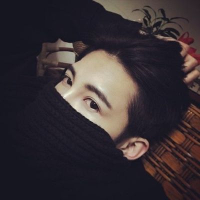 有意境伤感的男生个性头像
