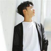 玩滑板的头像