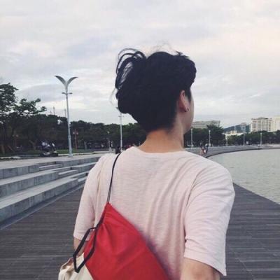 头像男年最新版帅气阳光