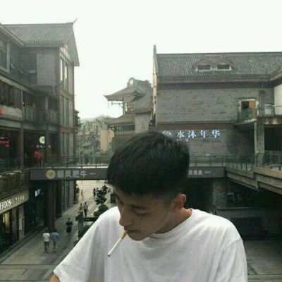 qq头像男生抽烟伤感颓废高清图片