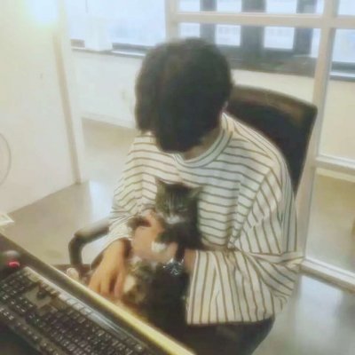 男生抱猫头像高清大全2019最新