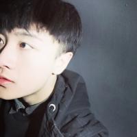 搭配时尚的帅哥头像图片