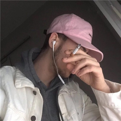 最新好看的男生头像帅气高冷