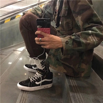 最新好看的男生头像帅气高冷