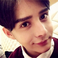 阳光帅气男生短发头像